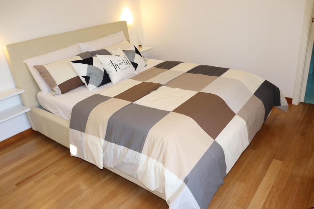 Appartement Dans Un Terrain De Golf, 5 Min De La Mer En Voiture, Parking Gratuit Cogoleto Luaran gambar