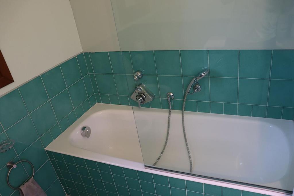 Appartement Dans Un Terrain De Golf, 5 Min De La Mer En Voiture, Parking Gratuit Cogoleto Luaran gambar