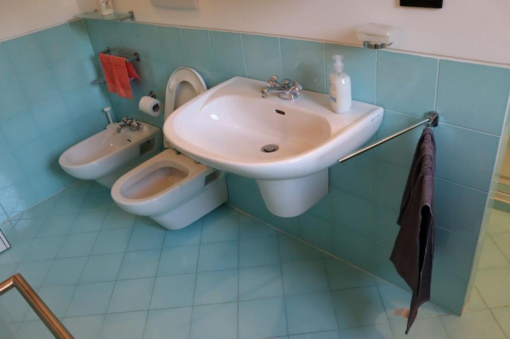 Appartement Dans Un Terrain De Golf, 5 Min De La Mer En Voiture, Parking Gratuit Cogoleto Luaran gambar
