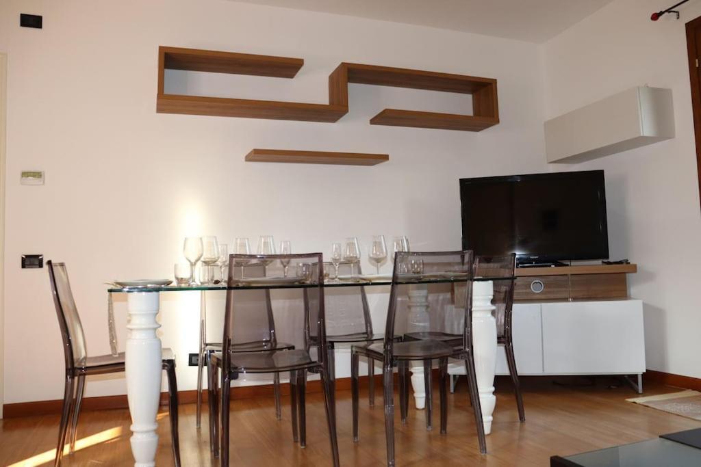 Appartement Dans Un Terrain De Golf, 5 Min De La Mer En Voiture, Parking Gratuit Cogoleto Luaran gambar